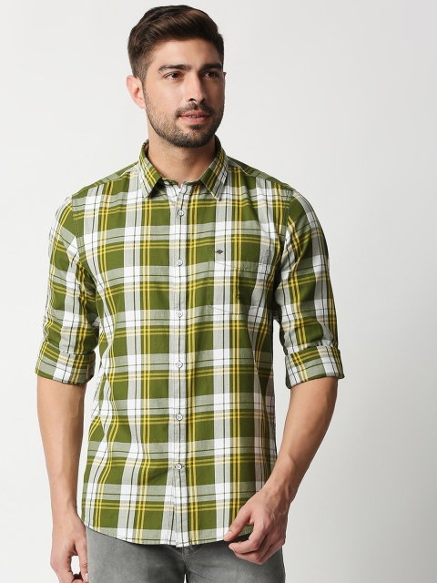 

Lee Cooper Men Green Classic Slim Fit Tartan Checked Cotton Casual Shirt