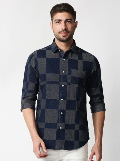 

Lee Cooper Men Navy Blue & White Classic Slim Fit Checked Cotton Casual Shirt