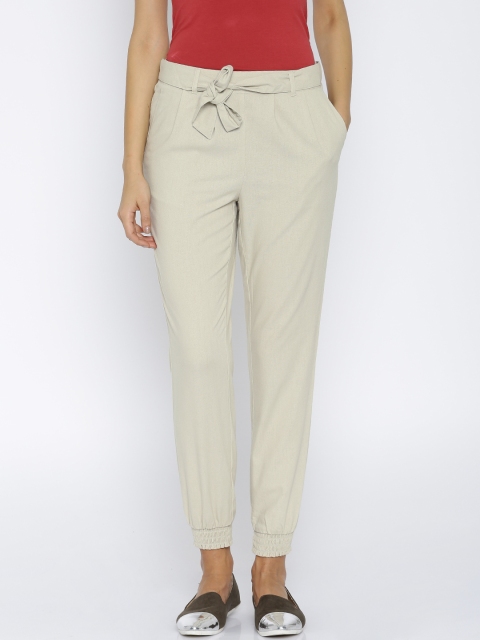 

Vero Moda Women Beige Solid Cuffed Trousers