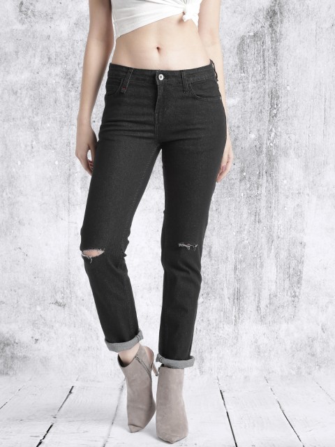 

Roadster Women Black Skinny Slash Knee Stretchable Jeans