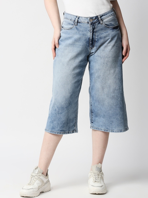 

Lee Cooper Women Blue Skinny Fit Heavy Fade Stretchable Cropped Jeans