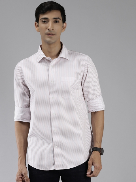 

Blackberrys Men White & Maroon Cotton India Slim Fit Striped Non Iron Shirt