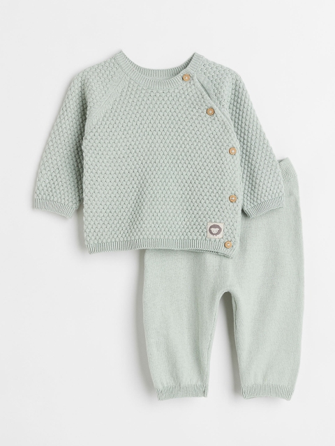 

H&M Boys Green Jumper with Trousers