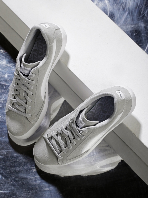 

Puma Men Grey & White Match Vulc 2 Sneakers