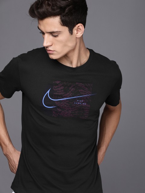 

Nike Men Black Graphic And Brand Logo Printed T-shirt
