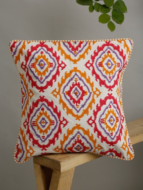 

EK BY EKTA KAPOOR Off White & Red Ikat Printed Pure Cotton Square Cushion Covers