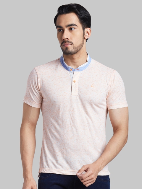 

Parx Men Orange Solid Mandarin Collar T-shirt