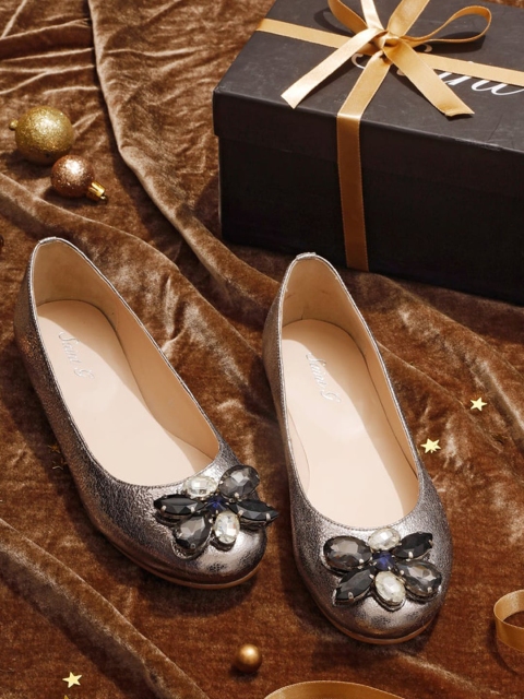 

Saint G Women Metallic Embellished Leather Ballerinas Flats