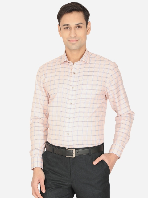 

Greenfibre Men Pink Checked Regular Fit Formal Shirt
