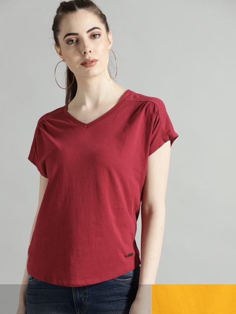 

Roadster Women Pack of 2 Solid Cotton T-shirt, Maroon