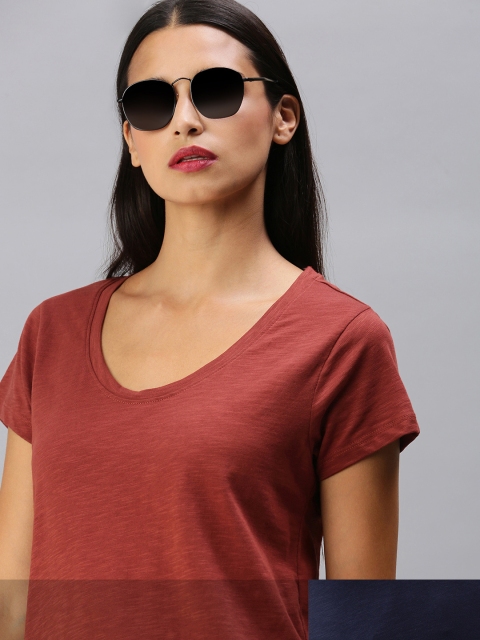 

Roadster Women Pack of 2 Solid T-shirts, Rust