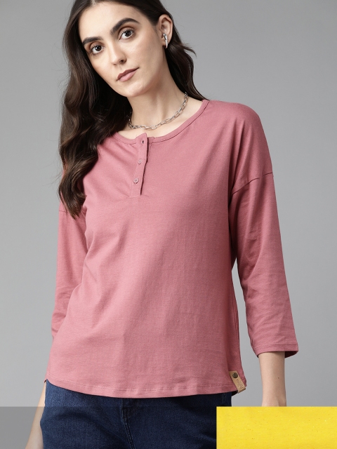 

Roadster Women Pack of 2 Solid T-shirts, Rose