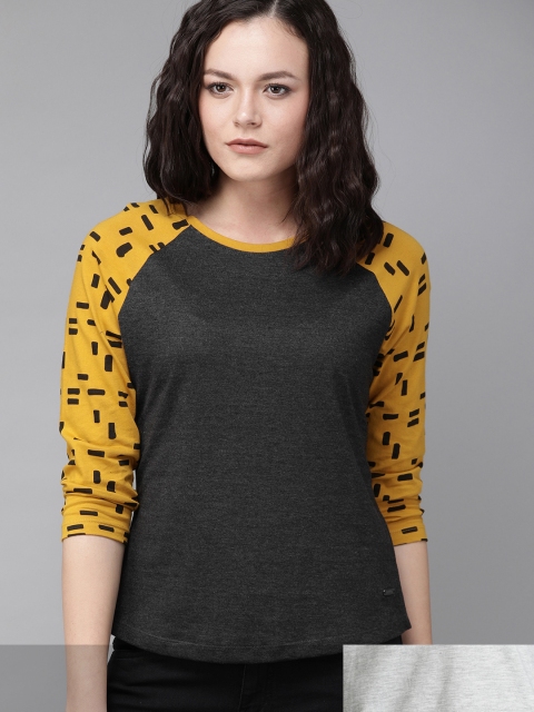 

Roadster Women Pack of 2 Colourblocked T-shirts, Grey