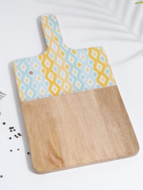 

EK BY EKTA KAPOOR Brown & Blue Printed Wooden Cheese Platter