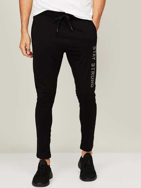 

Fame Forever by Lifestyle Men Black Solid Slim-Fit Cotton Track Pants