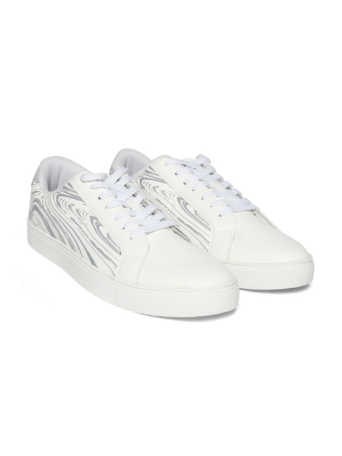 

Lee Cooper Men Grey Striped PU Sneakers