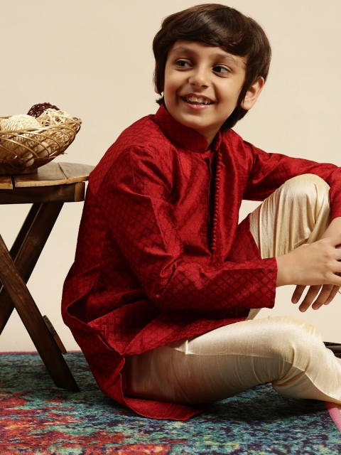 

Sanwara Boys Red Kurta with Pyjamas