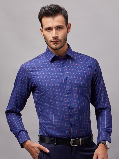 

Oxemberg Men Blue Classic Slim Fit Checked Formal Shirt