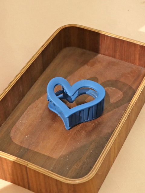 

Pipa Bella Women Blue Heart Hair Claw Clip