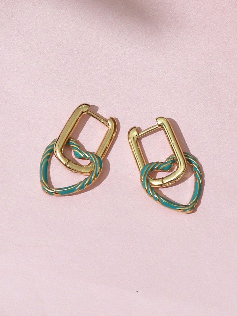 

Pipa Bella Blue & Gold-Toned Heart Shaped Drop Earrings