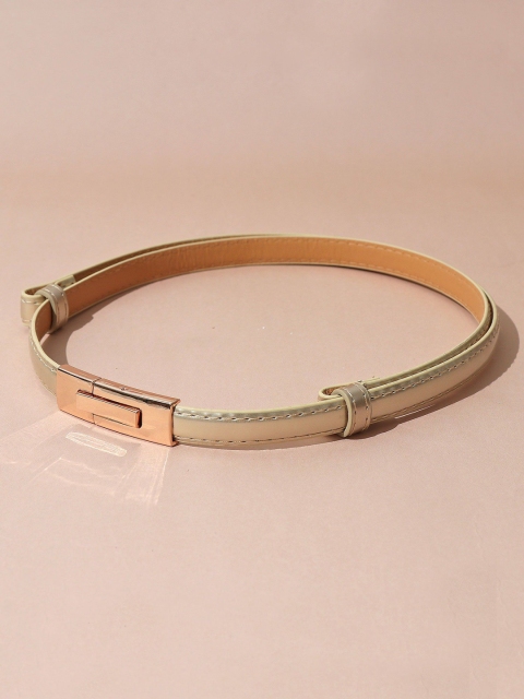 

Pipa Bella Women Silver-Toned Clasp Buckle Belt