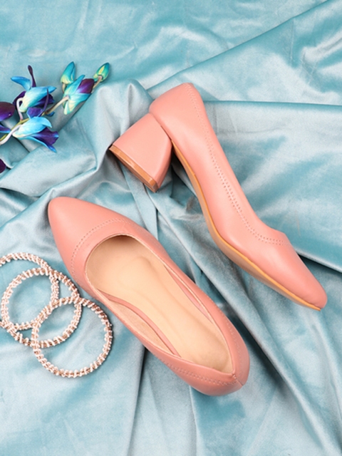 

THE WHITE POLE Pink Block Pumps with Bows