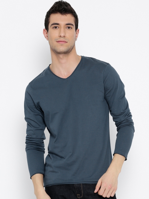 

Jack & Jones Men Blue Solid V-Neck T-shirt