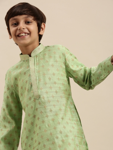 

Sanwara Boys Green Embroidered Pastels Kurta