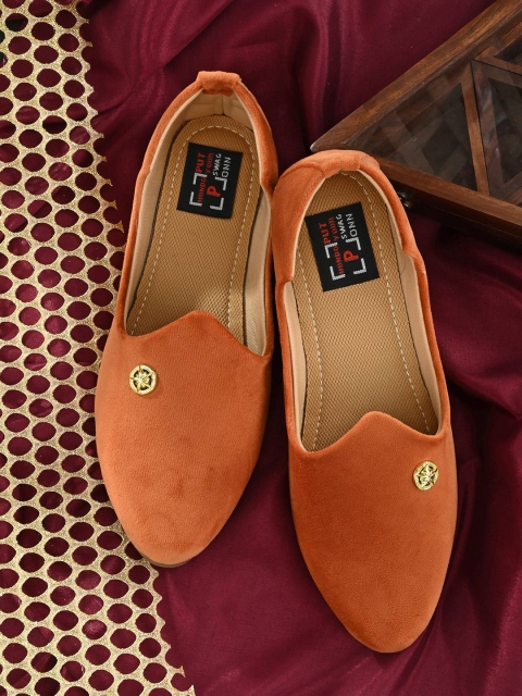 

Hundo P Men Tan Textured Mojaris