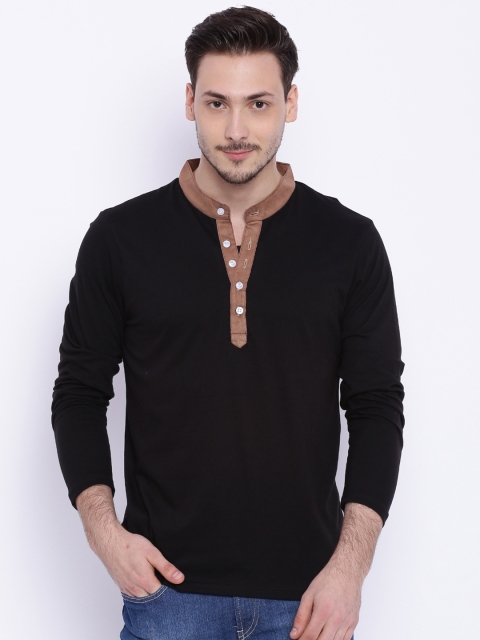 

Campus Sutra Men Black Solid T-shirt