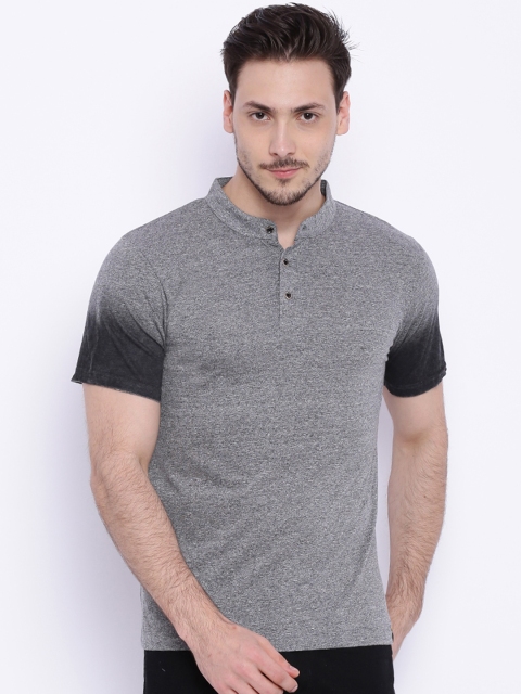 

Campus Sutra Men Grey Melange Solid T-shirt