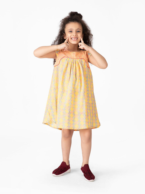

Fabindia Girls Yellow & Blue Ethnic Motifs Hand Block Printed Cotton A-Line Dress