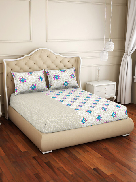 

Welspun Taupe Geometric 144 TC Cotton Queen Bedsheet with 2 Pillow Covers