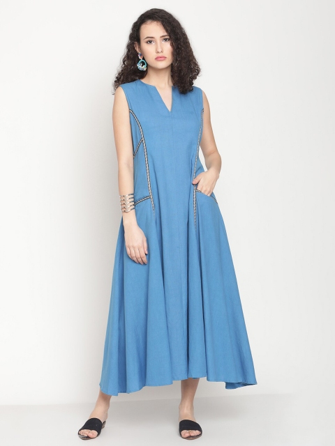 

Abhishti Women Blue Panelled Maxi Dress