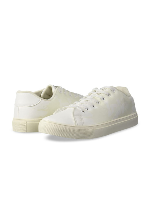 

Lee Cooper Men White Striped PU Flat Boots