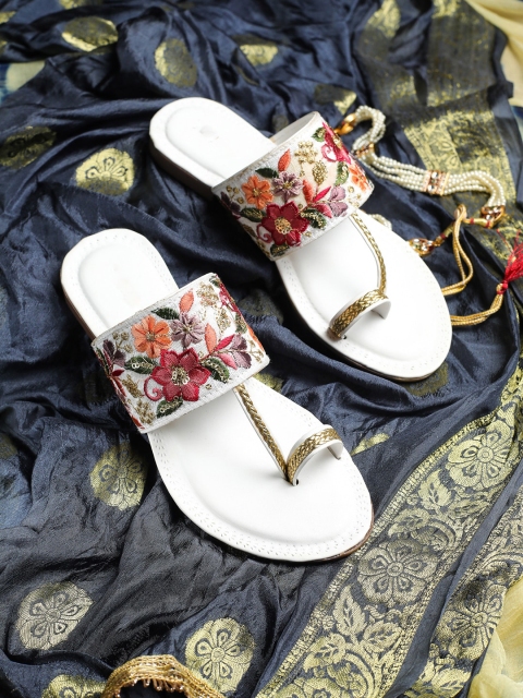 

HASTEN Women White Ethnic Open Toe Flats with Bows