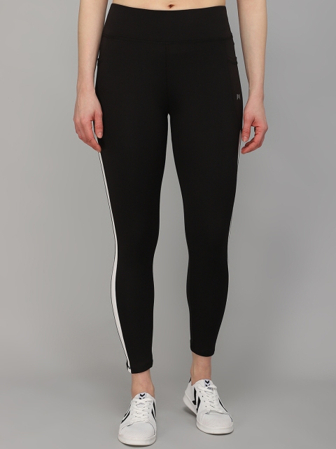 

MUSCLE TORQUE Women Black & White Printed Self-Design Tights