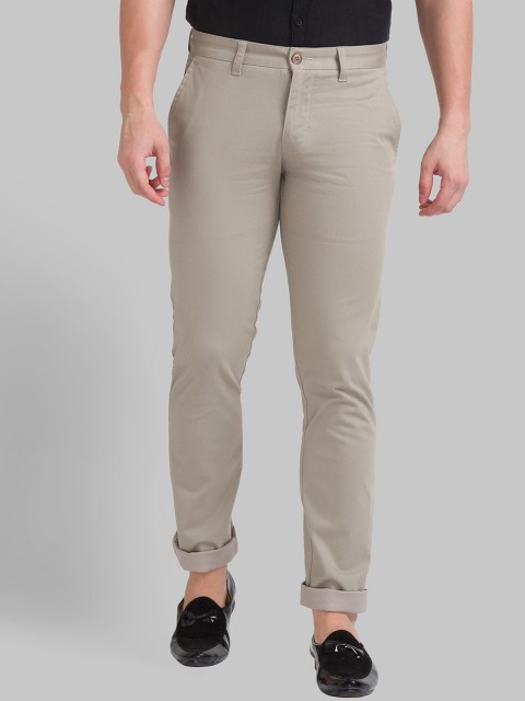 

Parx Men Grey Solid Tapered Fit Chinos