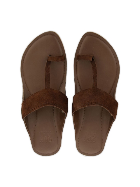 

SKO Men Brown One Toe Kolhapuri Flats