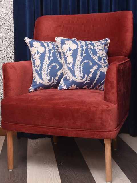 

Dreams Set of 2 Blue & White Ethnic Motifs Square Cushion Covers
