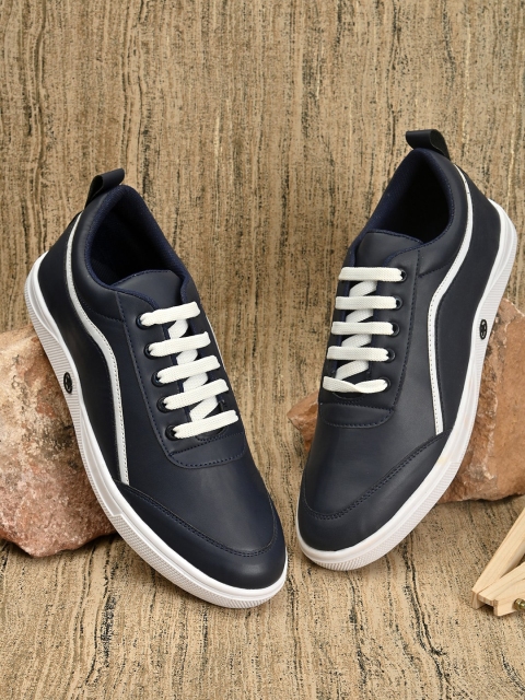 

The Roadster Lifestyle Co Men Blue Perforations Sneakers