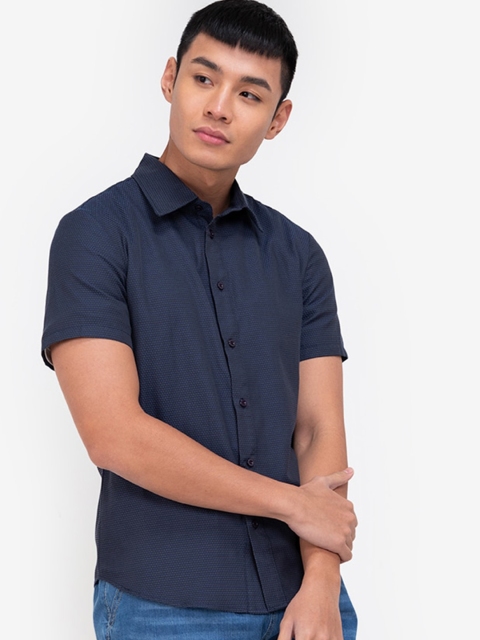 

ZALORA BASICS Men Blue Regular Fit Cotton Casual Shirt