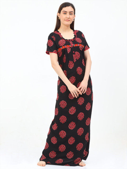 

Charak Women Black & Maroon Geometric Printed Nightdress