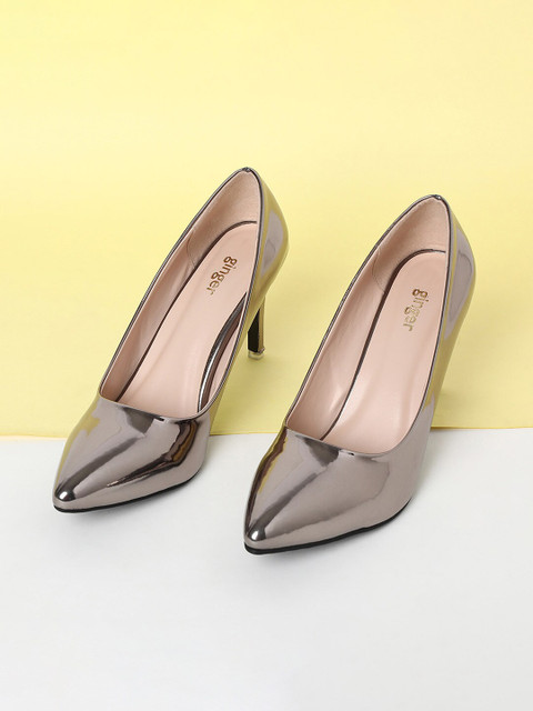 

Ginger by Lifestyle Women Grey Printed Driving Shoes