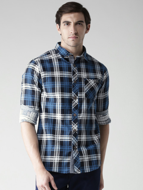 

Tokyo Laundry Men Blue & White Checked Casual Shirt
