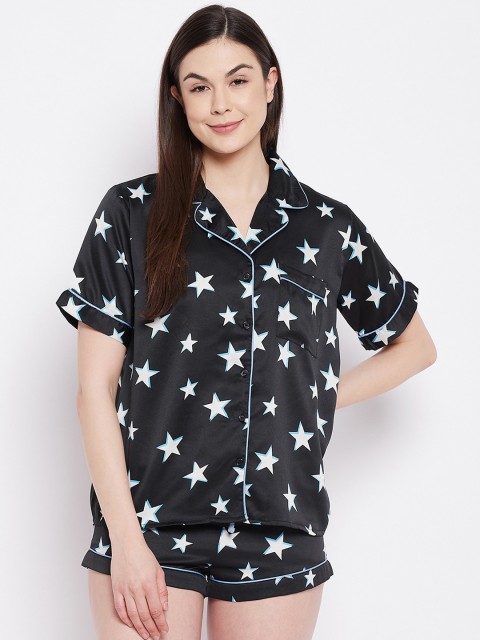 

Clovia Women Black & White Printed Night suit