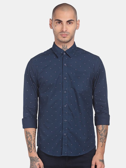 

Ruggers Men Blue Micro Ditsy Printed Pure Cotton Casual Shirt