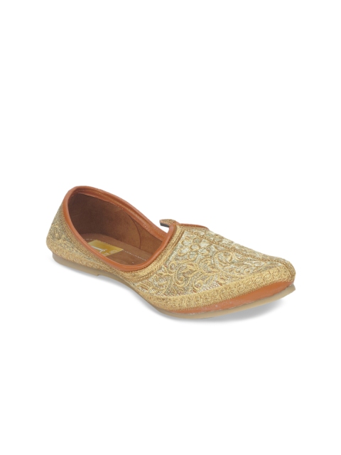 

HOUSE OF JUTTI Men Gold-Toned Woven Design Mojaris