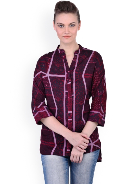 

Oxolloxo Women Burgundy Regular Fit Printed Casual Shirt