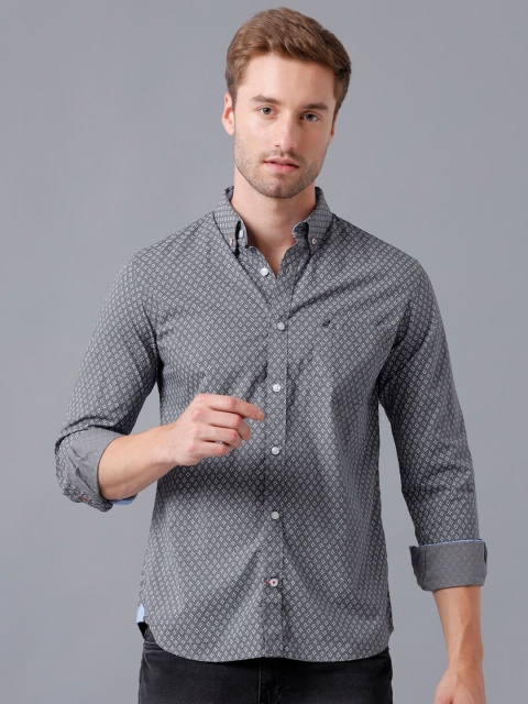 

Double Two Men Grey Smart Printed Cotton Casual Shirt